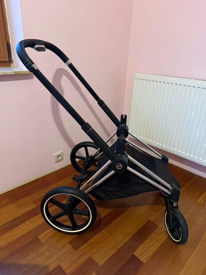 Podvozek, rám Cybex Priam chrome black 4.0