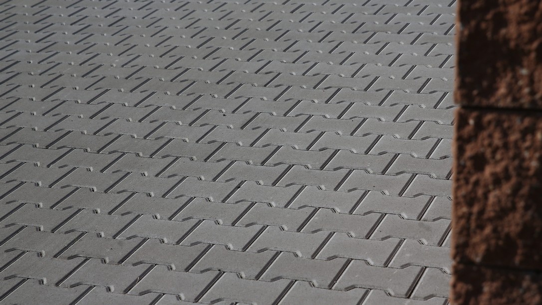 Betonová zámková dlažba CSB KOST šedá, výška 60 mm