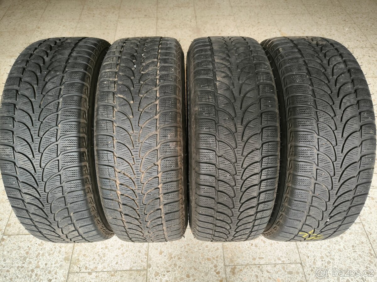 Zimní pneu 225/60 R17 Bridgestone
