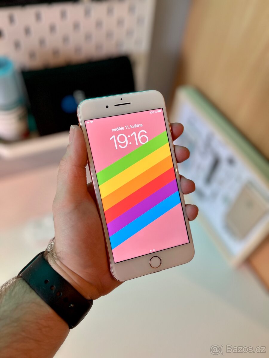 Apple iPhone 8 Plus 64 GB Gold