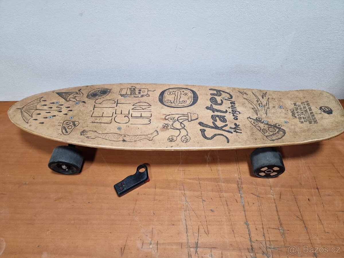 Elektrický longboard Skatey 350L