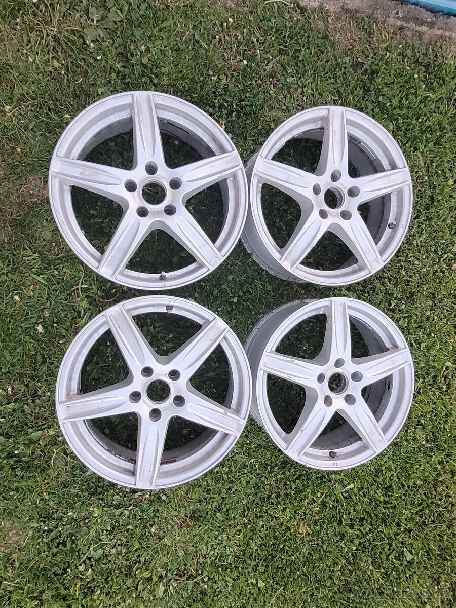 Alu kola 5x112 R17 Dezent