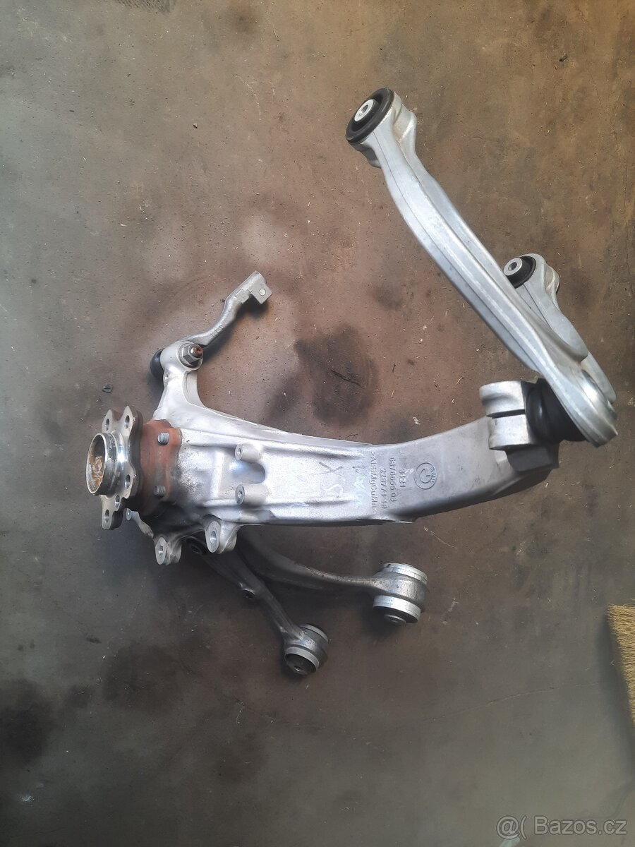 bmw X5 G05 X6 G06 X7 G07 leva tehlice 6876655-03
