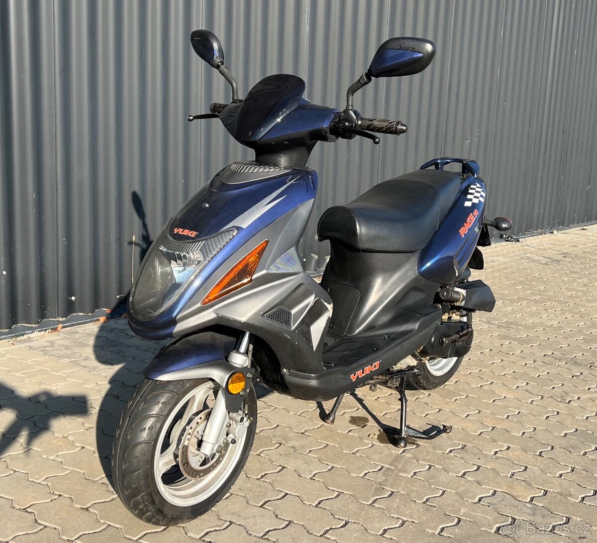 Prodám Piaggio X9 500ie, vše funkční, jede výborně, bez inve