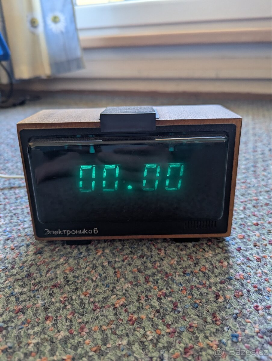 Ruské digitální hodiny Elektronika 6