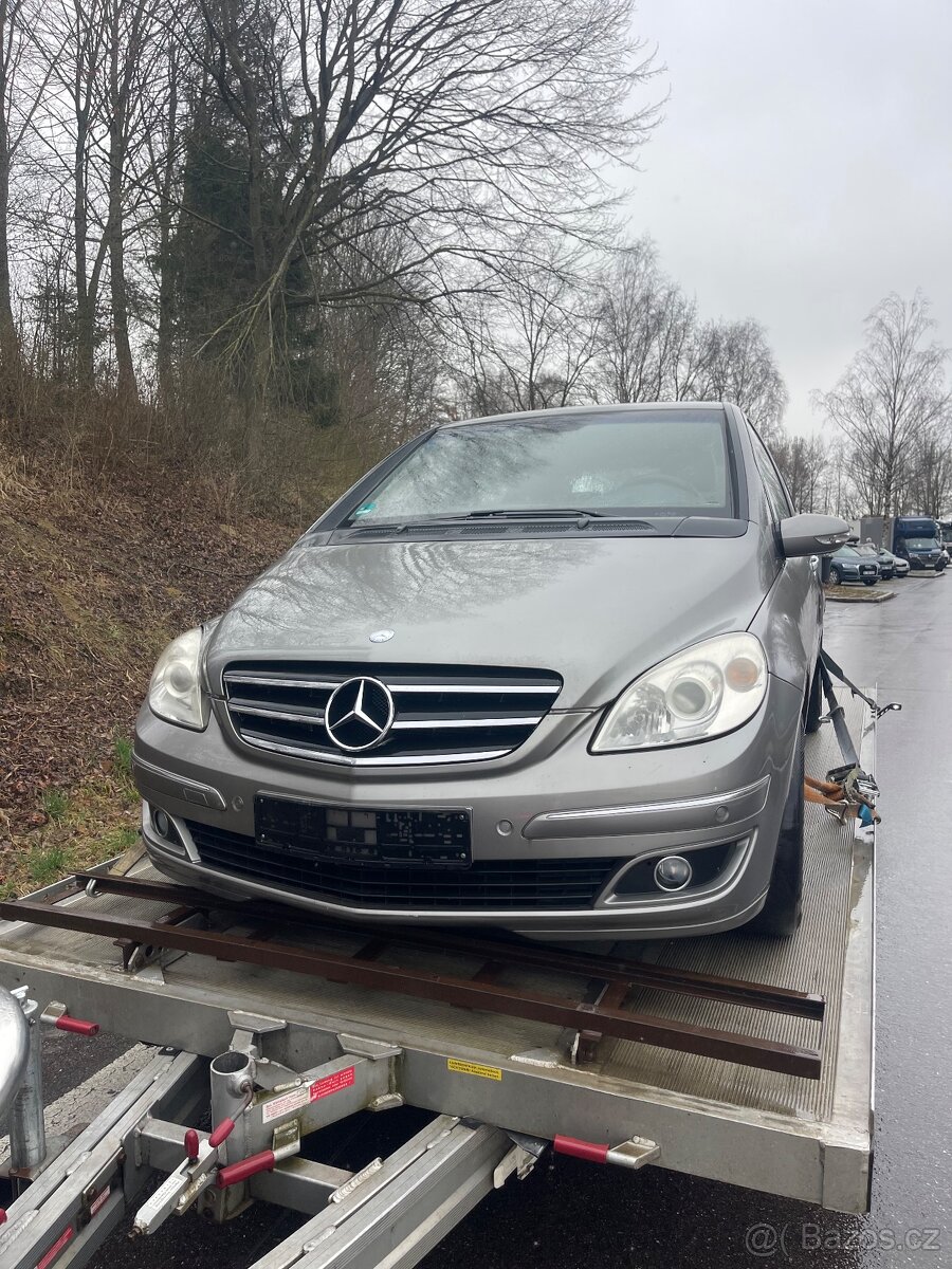Mercedes benz B 245