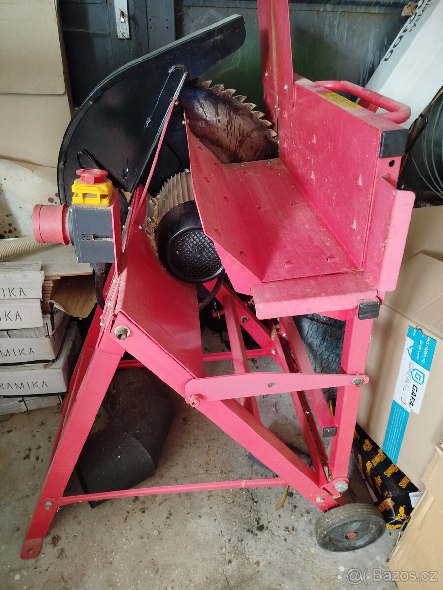 Okružní pila HECHT 826
