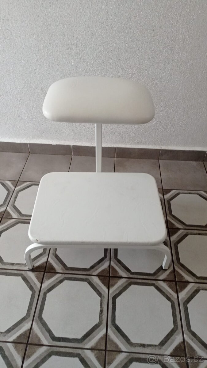 Pedikérský podnožník
