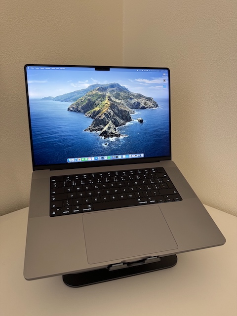 Apple MacBook Pro 16" M1 – 16GB RAM / 1TB SSD – TOP STAV