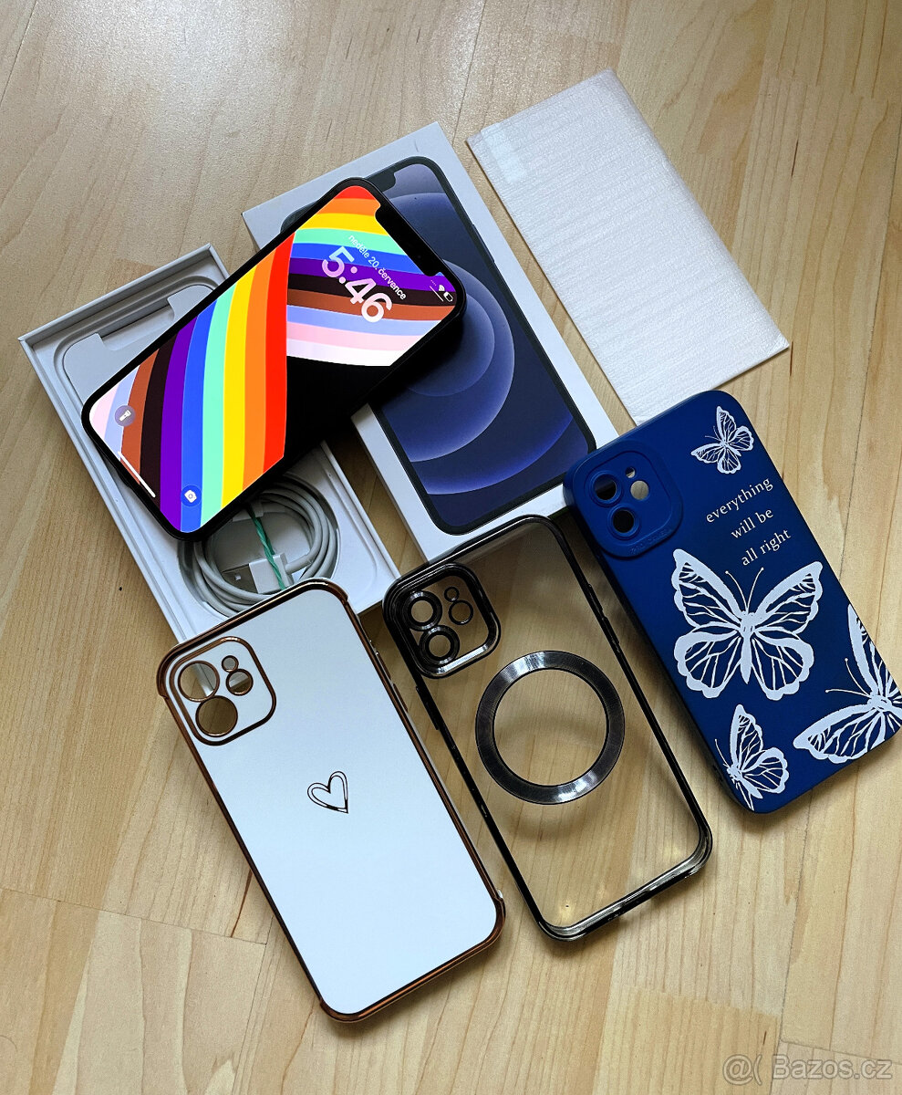 Apple Iphone 12 64GB černý / STAV NOVÉHO / ZÁRUKA
