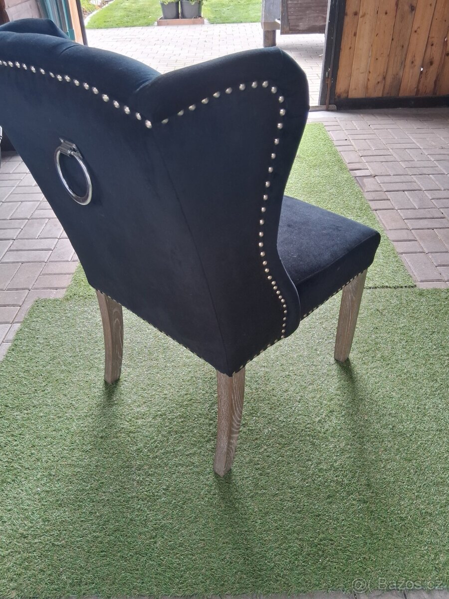 Prodám luxusní křesla se stolkem