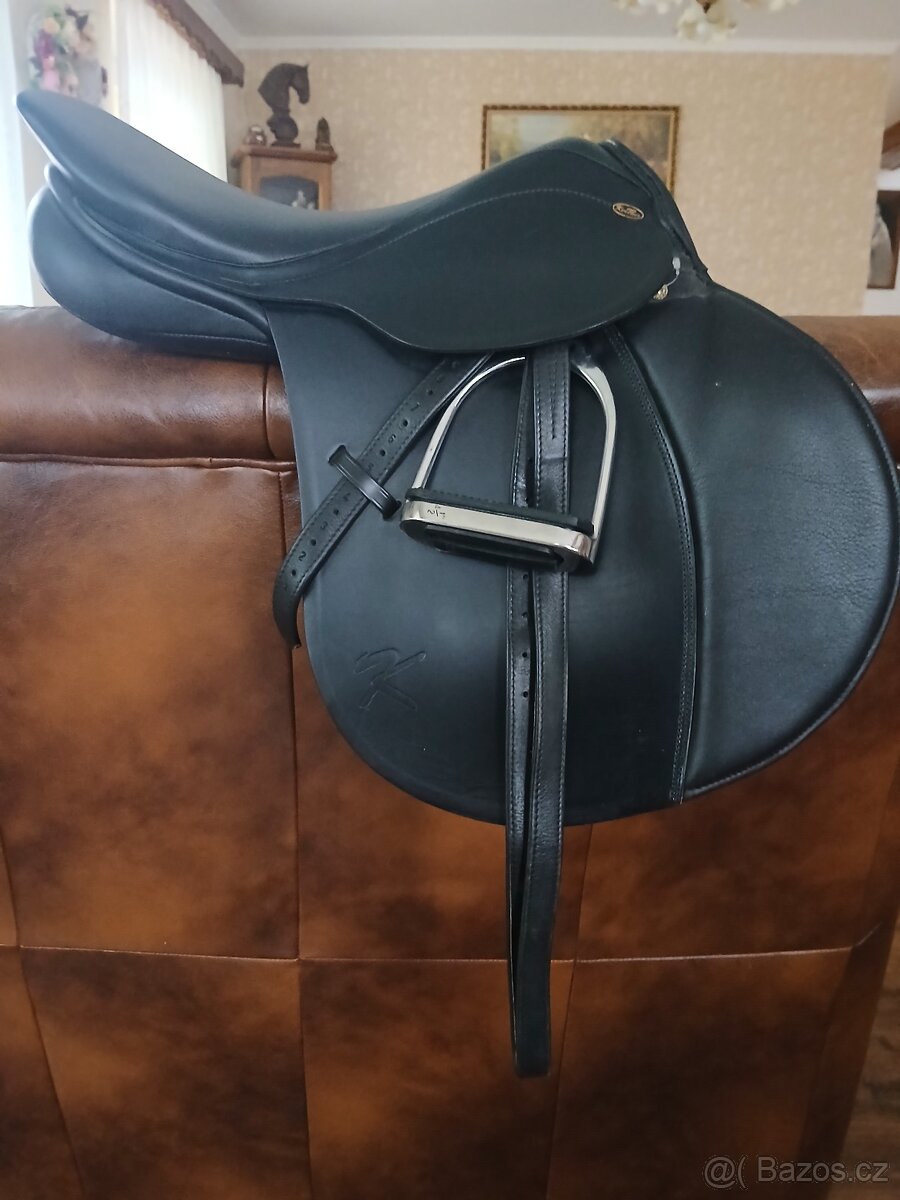 Skokové sedlo Ikaros