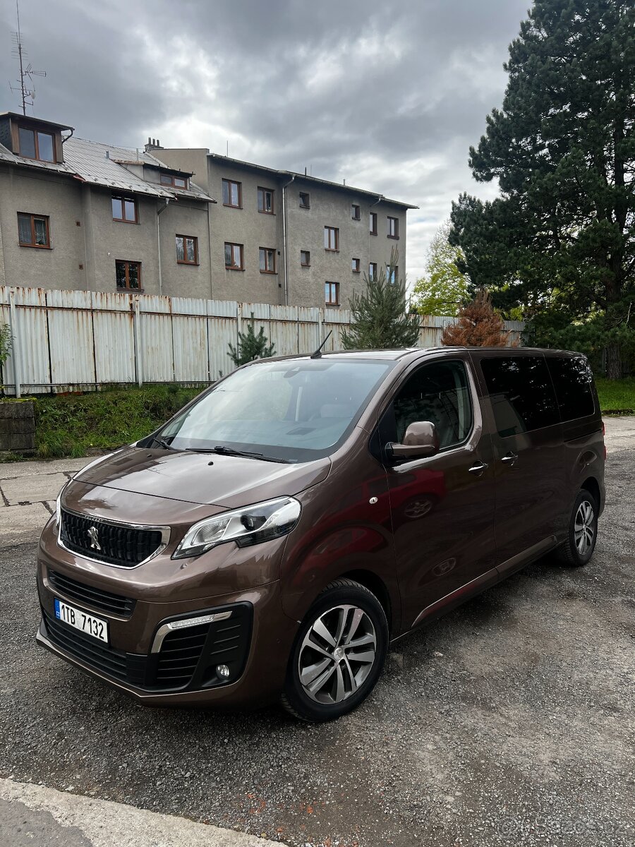 Peugeot Traveller 2.0 HDI Allure – full výbava