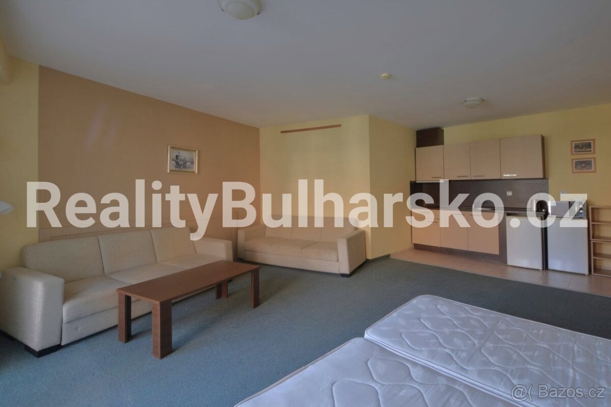 Prostorný dvoupokojový apartmán 2kk (83 m²) s terasou