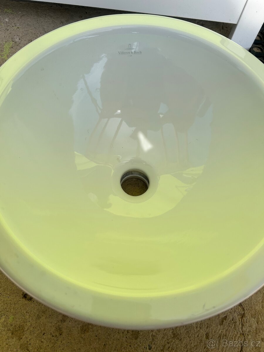 Villeroy & Bosch umyvadlo na desku