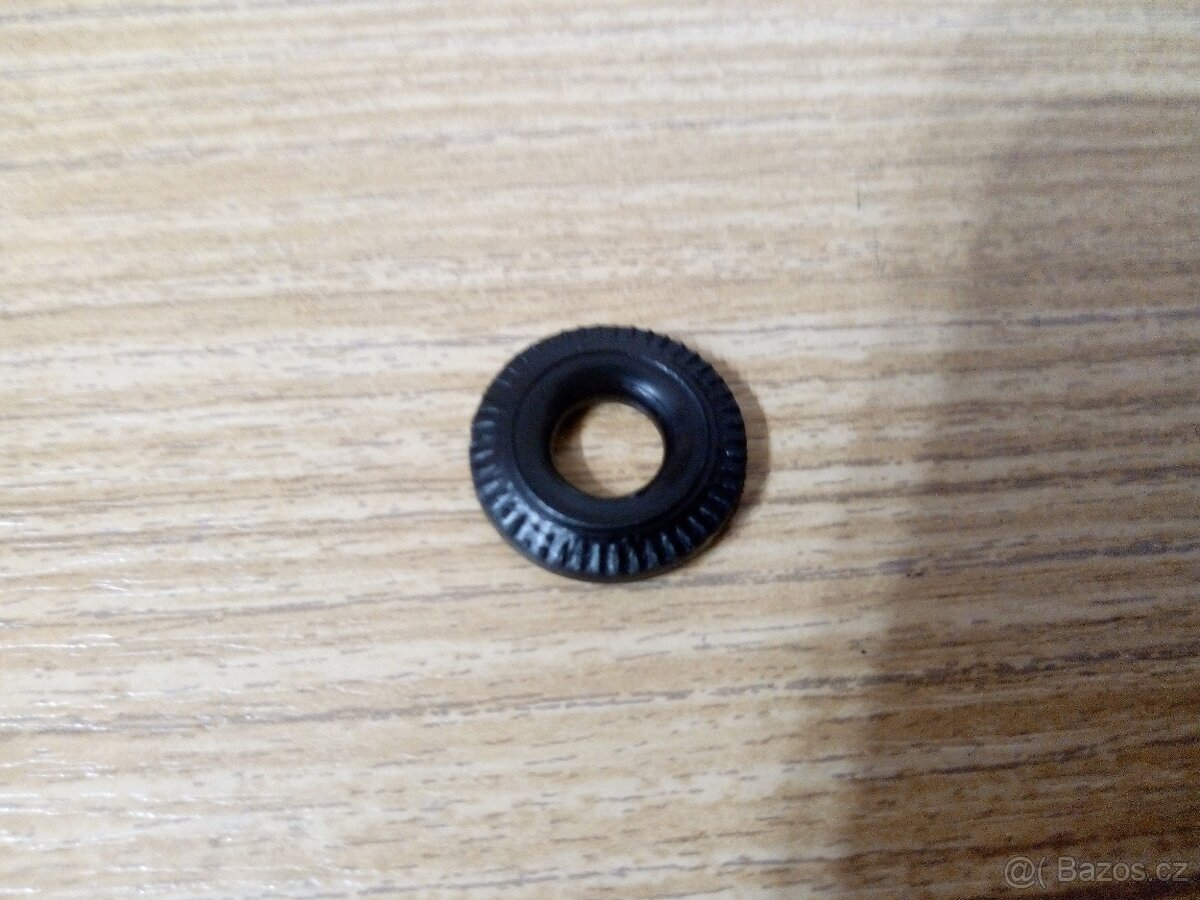 IGRA - nákladní auta - kolečka