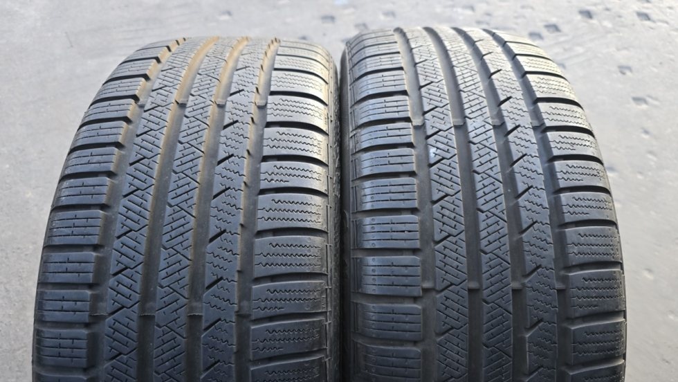 Zimní pneu 235/40/18 Continental