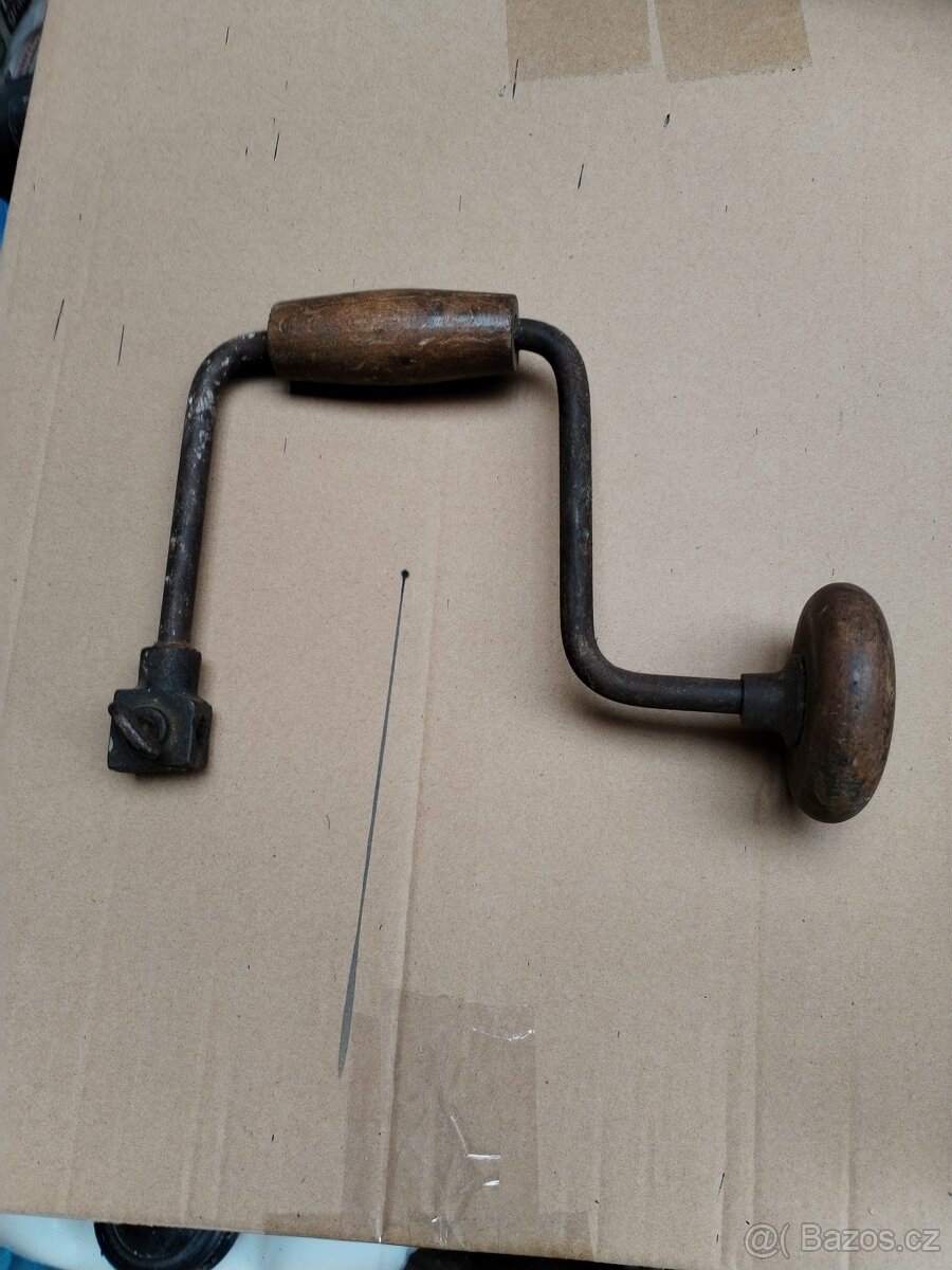 stare tesařské načiní