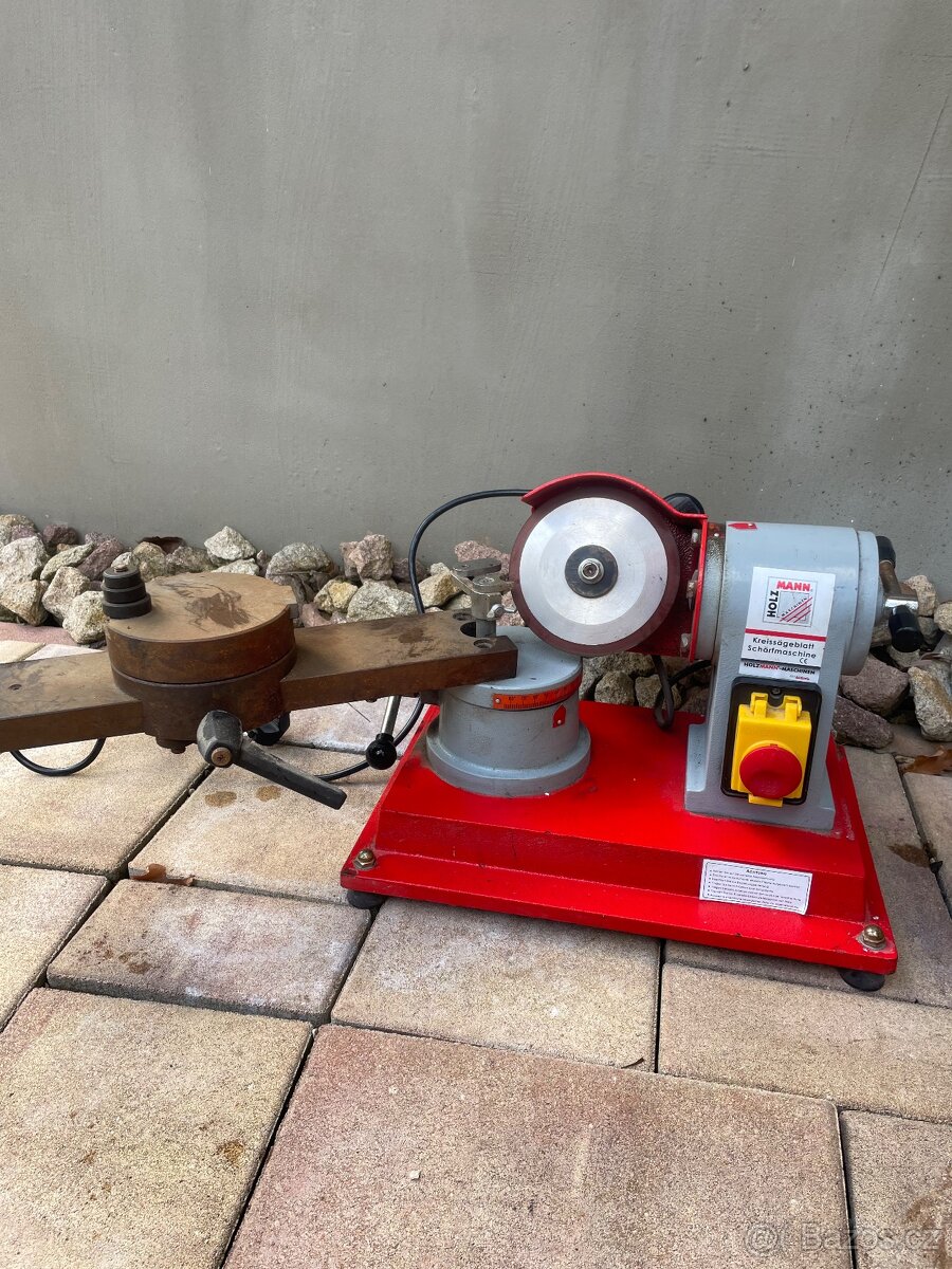 Bruska na pilové kotouče