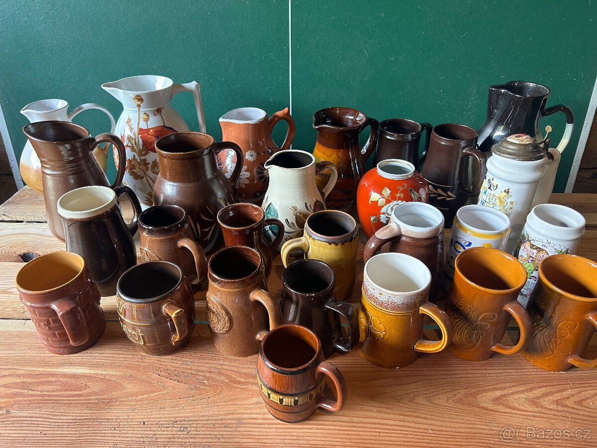 Starší džbány a púllitry
