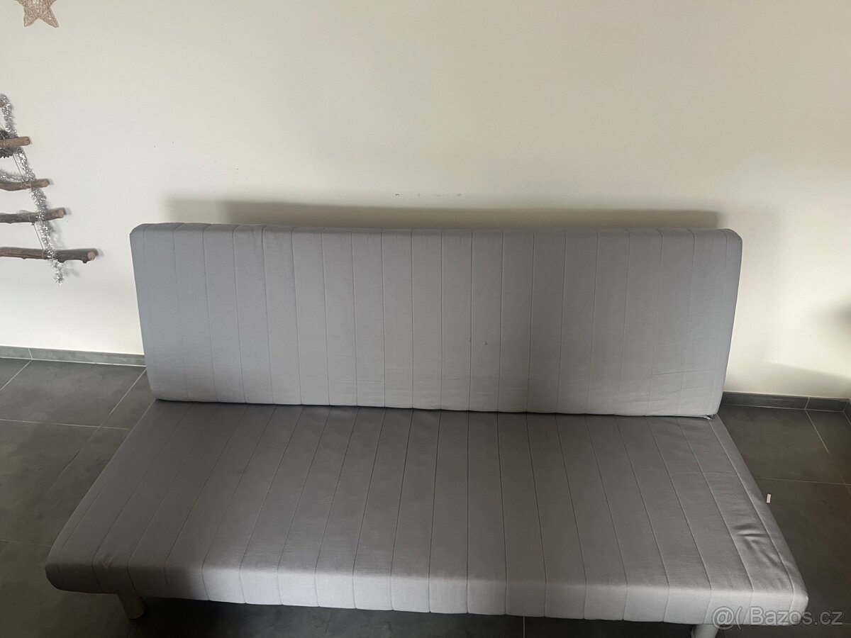 Rozkládací gauč ikea