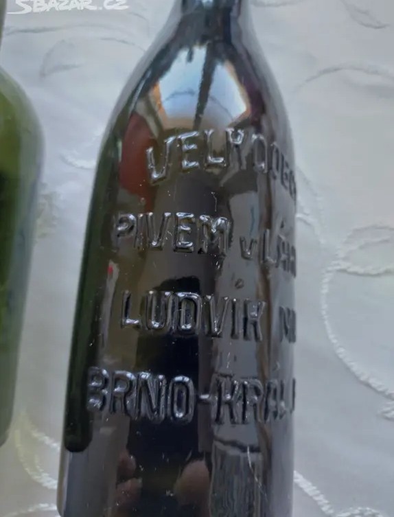 prodám 2 láhve
