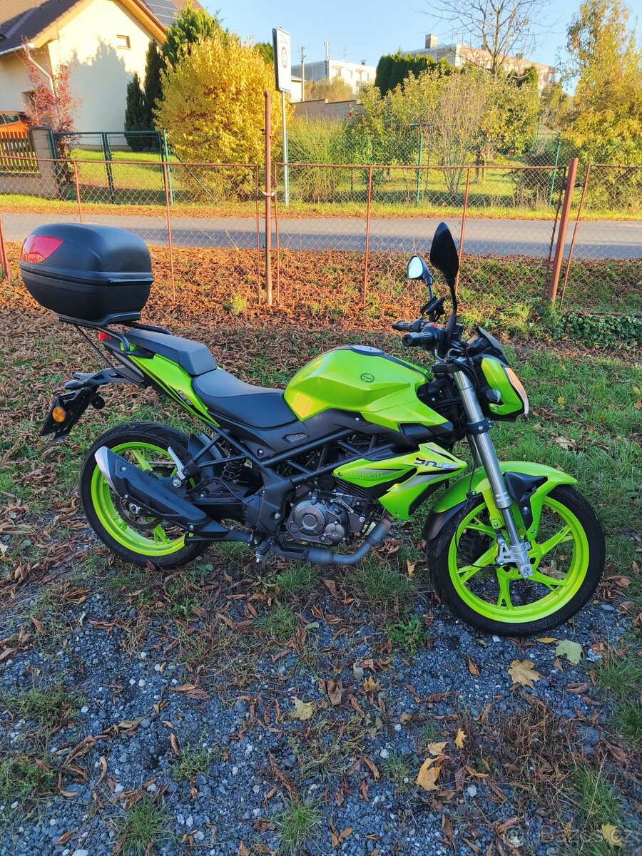 Benelli BN 125