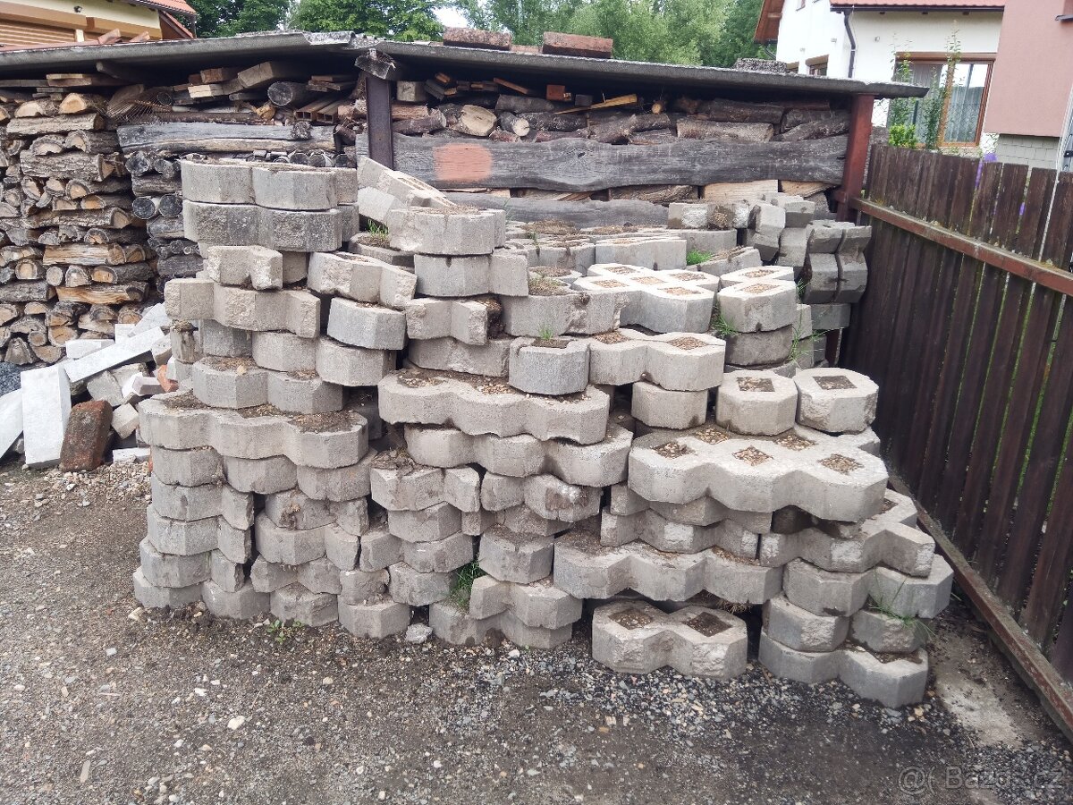 Zatravňovačky 60x40x10