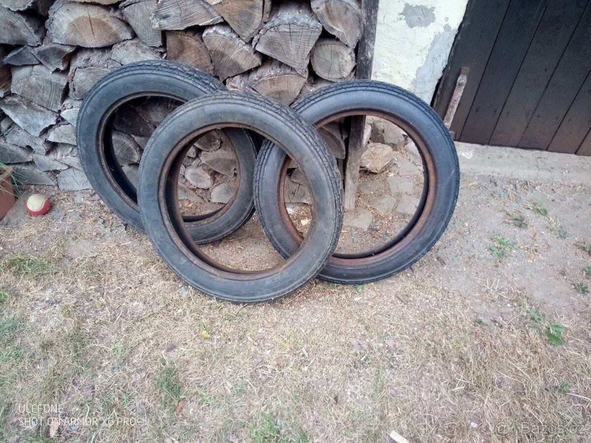 Moto plášť