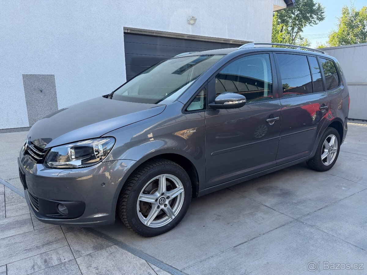 VW TOURAN 2.0TDI 103KW AKČNÍ EDICE CUP 7 MÍST TAŽNÉ PARKING
