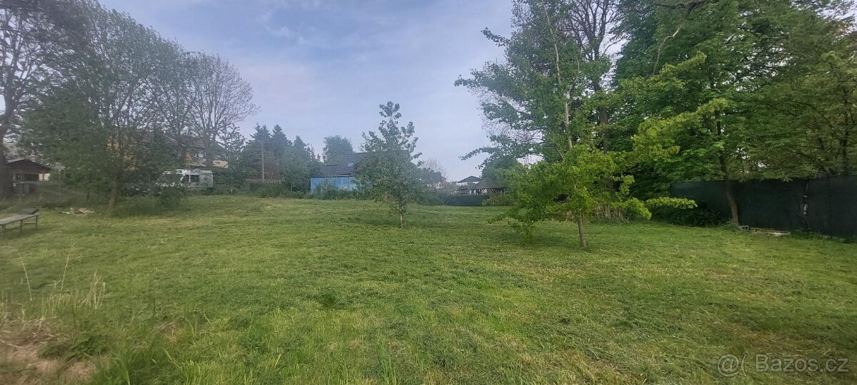 Prodej pozemků 1337 m2 - Boleboř