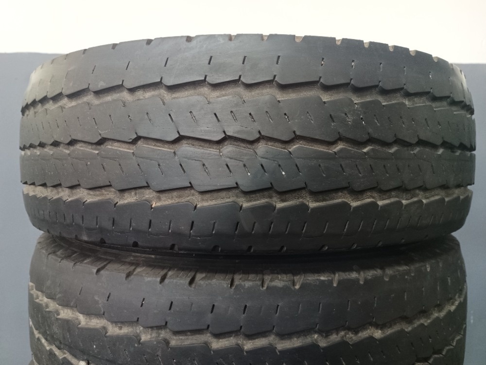 215/70 R15C CONTINENTAL (1316)