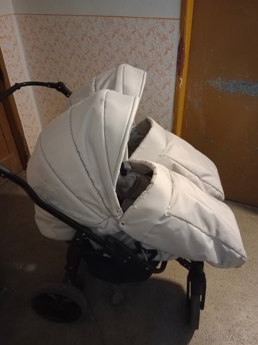 Dvou kočárek