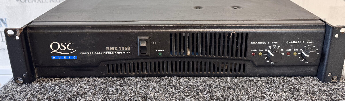 koncový zesilovač QSC RMX1450 2x280W/8Ω, 2x 450W/4Ω