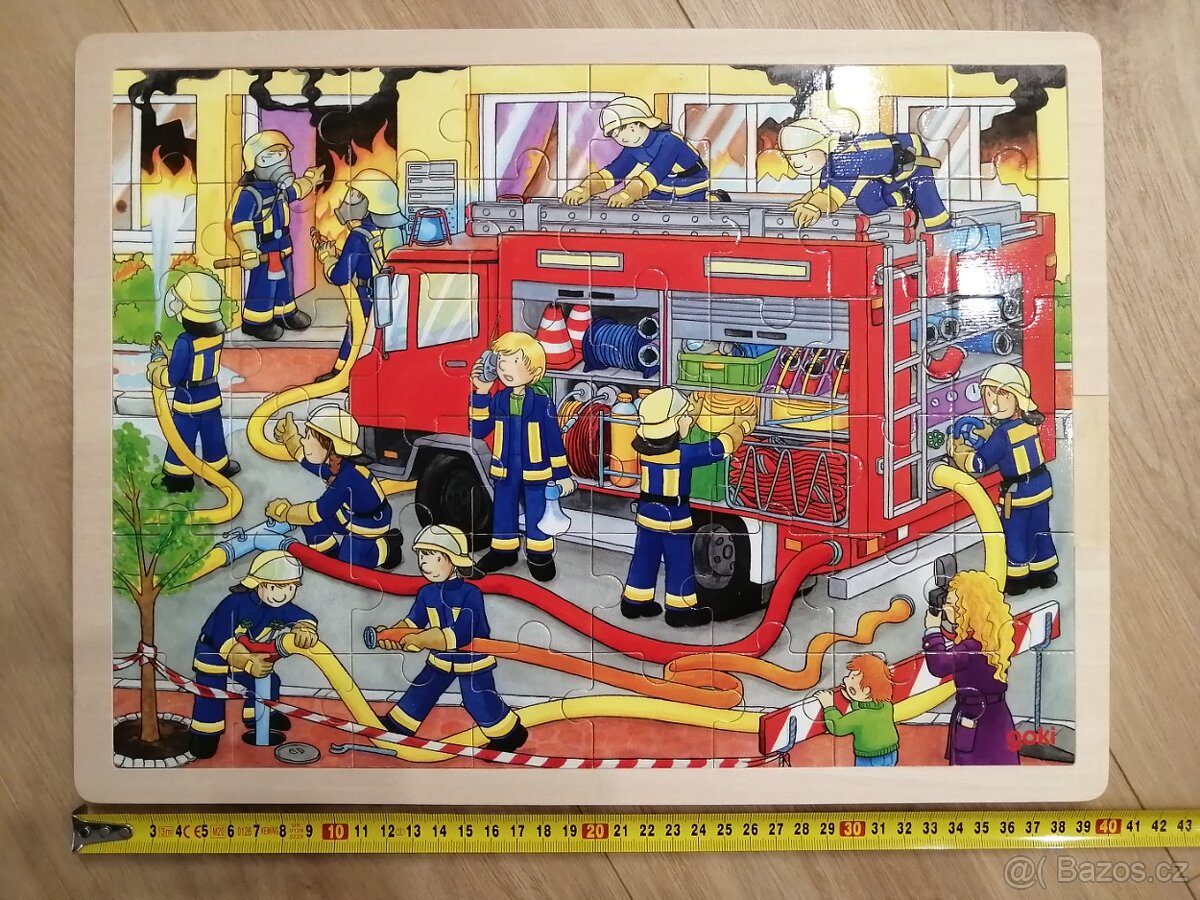 Goki dřevěné puzzle hasiči