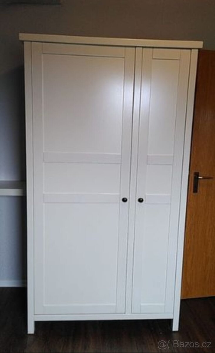 HEMNES ŠATNÍ SKŘÍŇ
