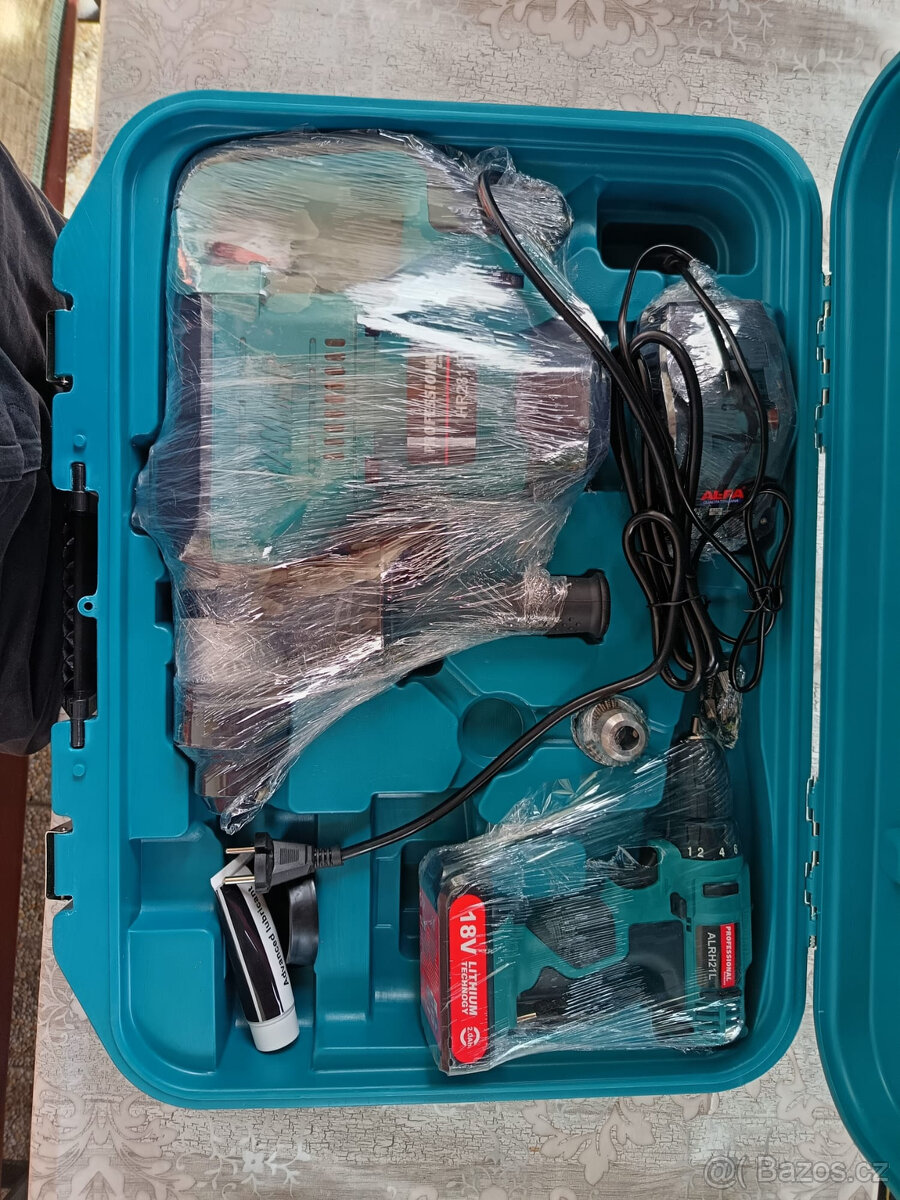 Vrtaci kladivo Professional HR2811FT a aku Professional ALRH