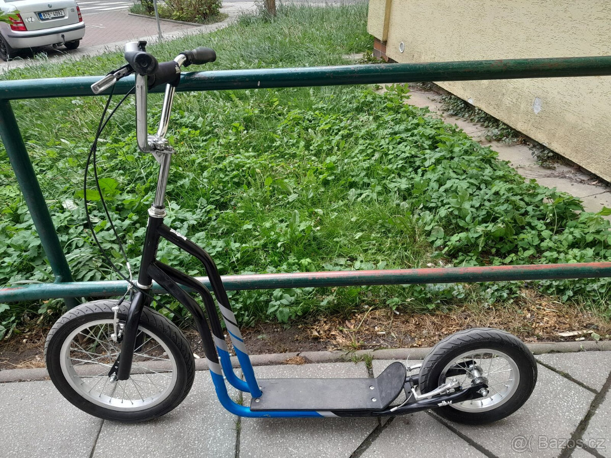 Koloběžka Yedoo City