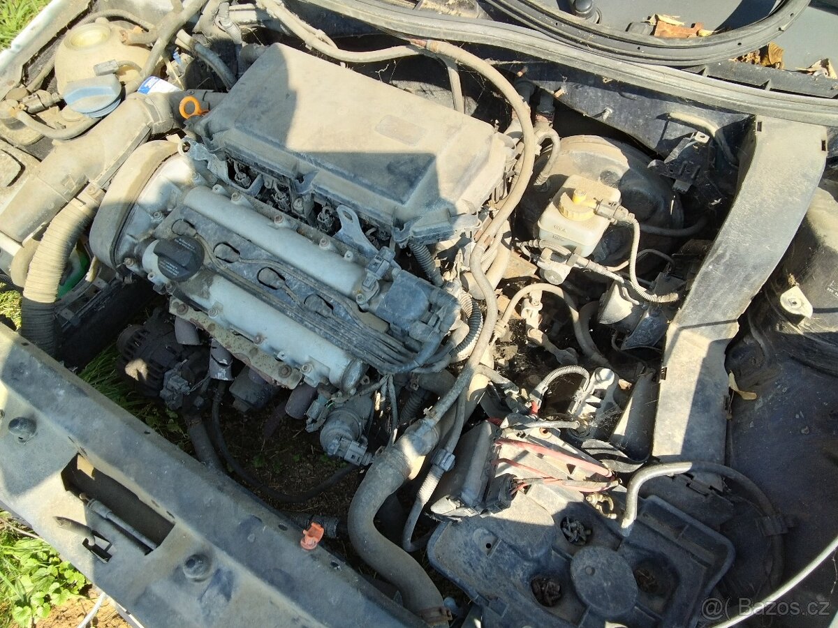 Škoda Octavia 1. 1.4 16V motor, převodovka.