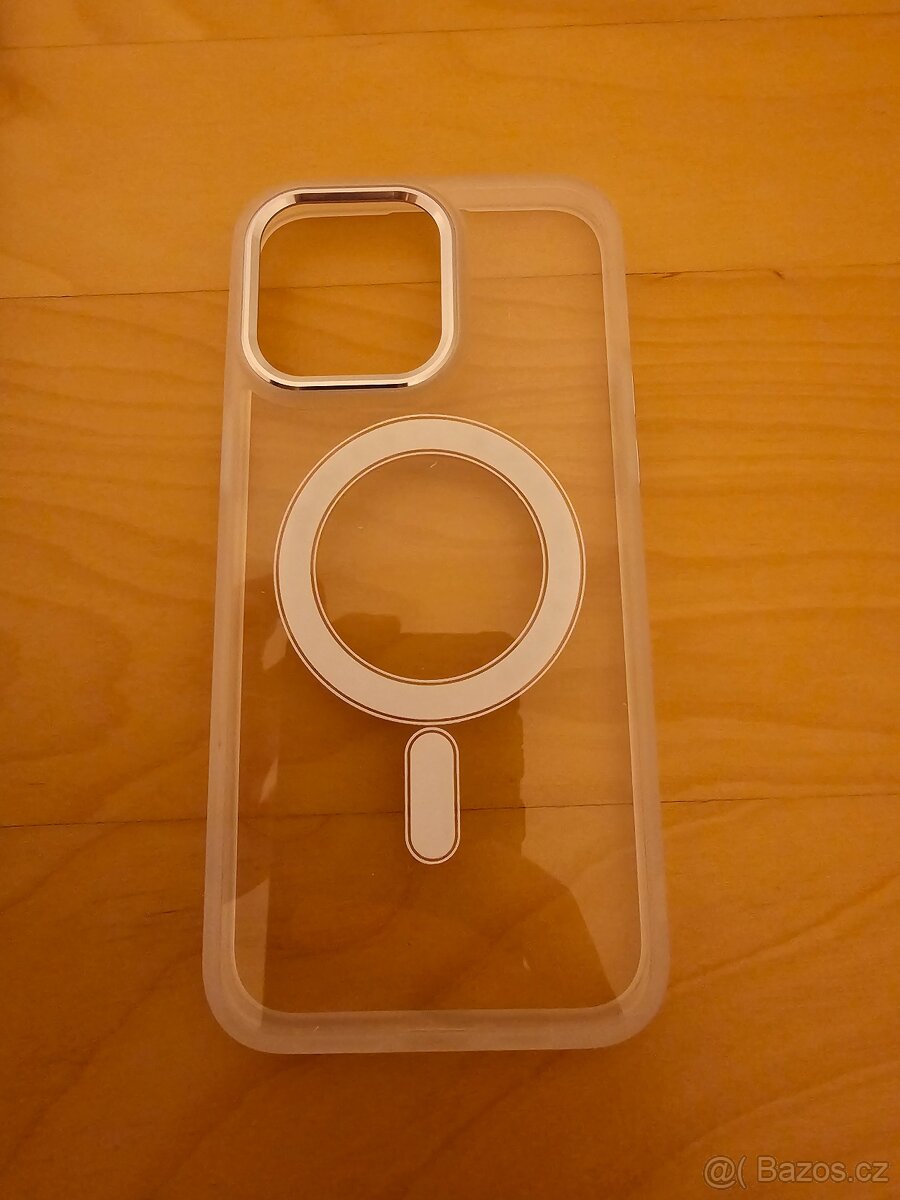 Ochranný kryt Apple iPhone 15 Pro Max - průhledný s MagSafe