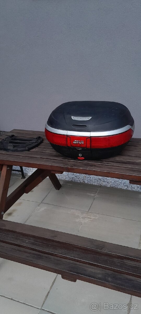 Kufr Givi V 46N, plotna