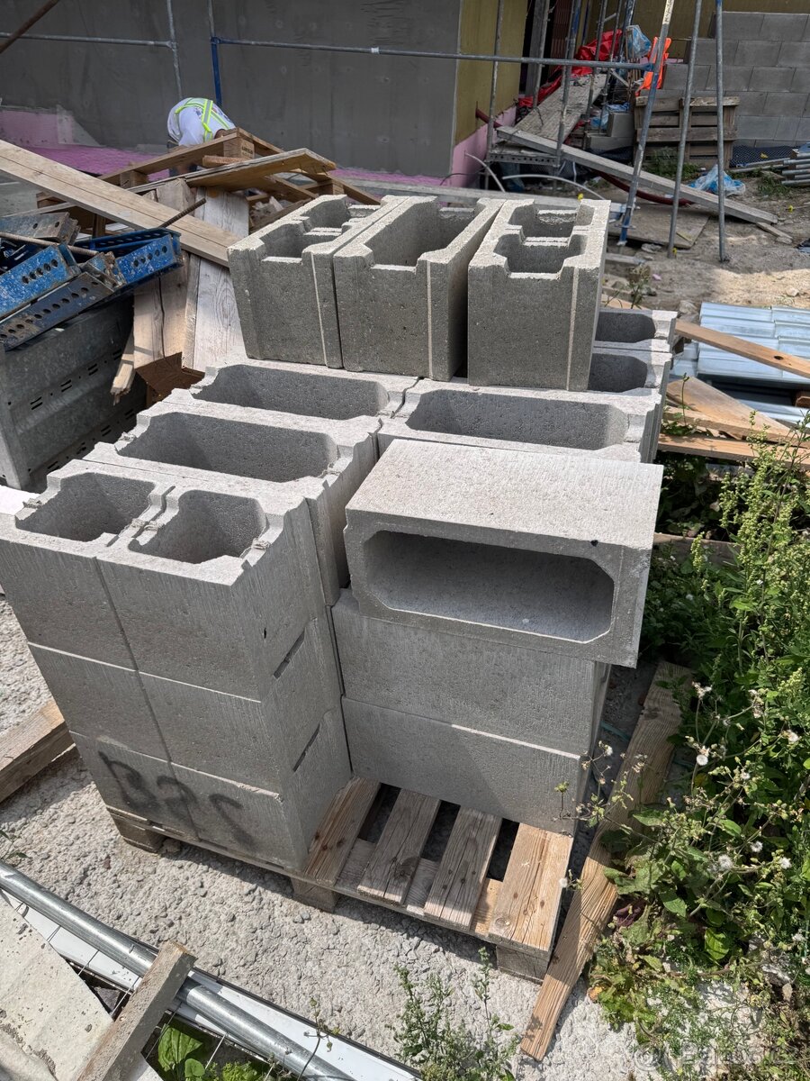 Prodám ztracené bednění šířky 250mm