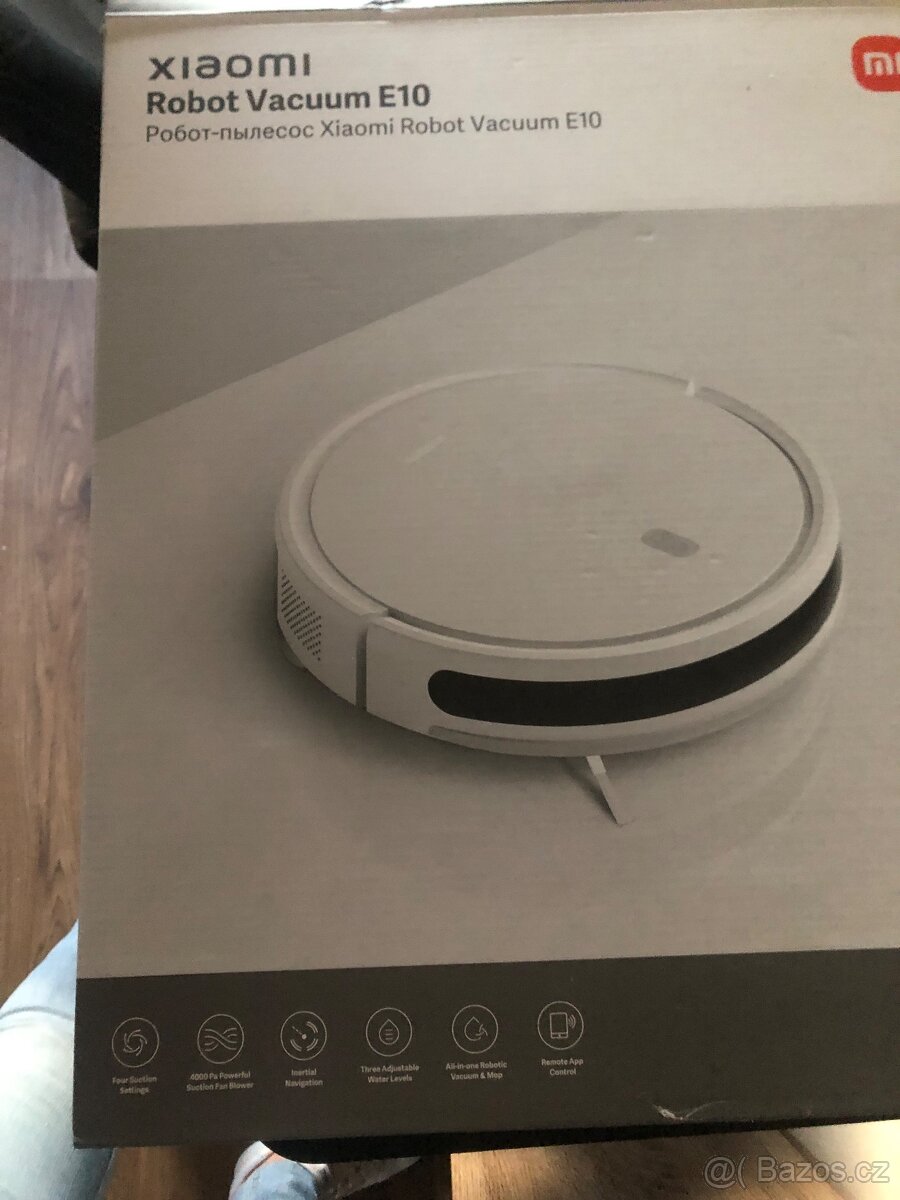 Robotickÿ vysavač