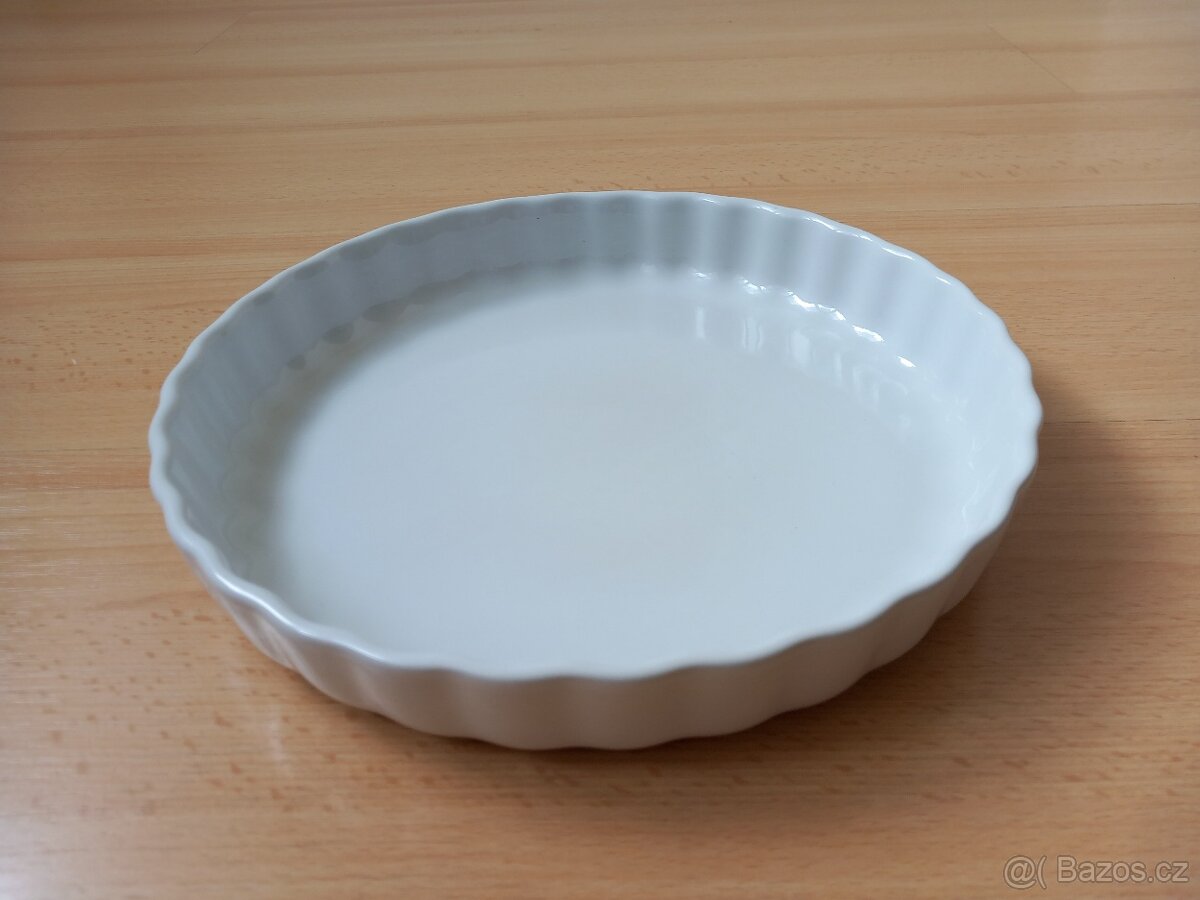Zapékací mísa na koláč