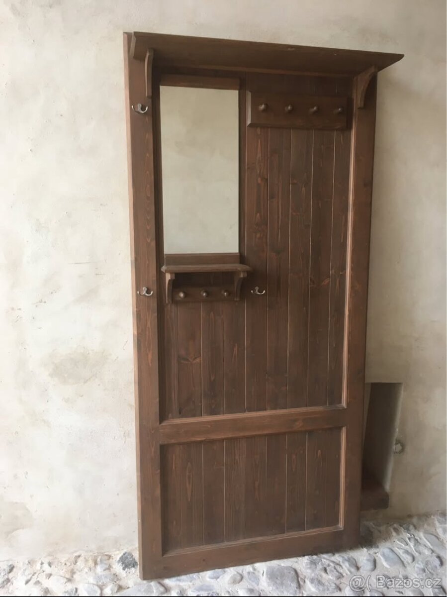 Stěna do předsíně Pavel Šindelář