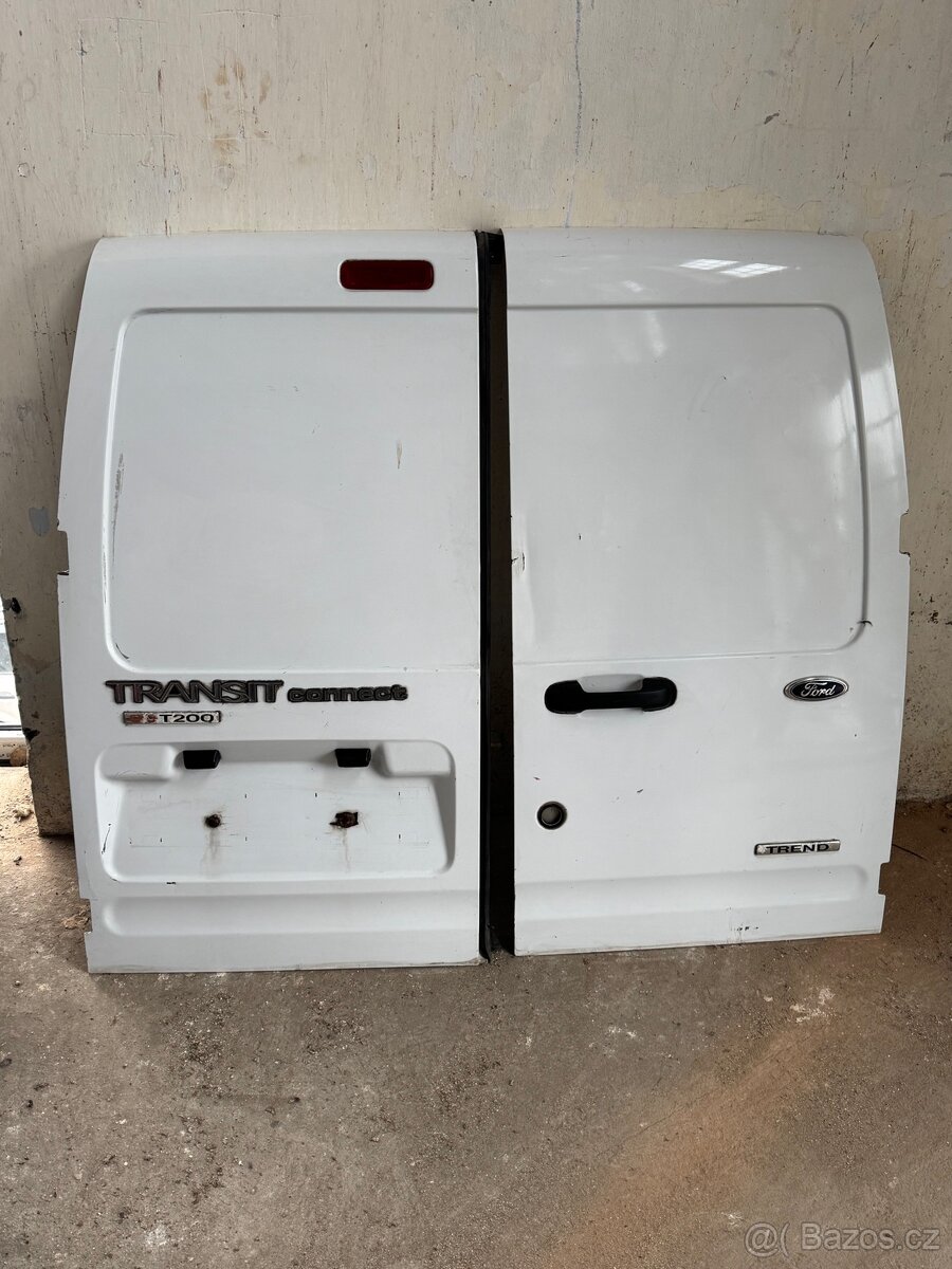 Ford Transit Connect, zadní 5. dveře