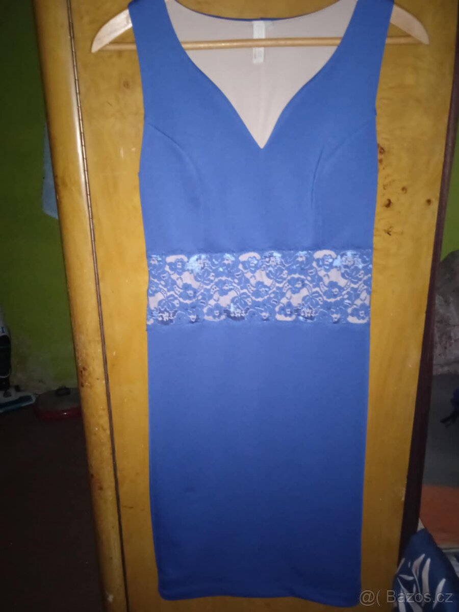 Modré šaty