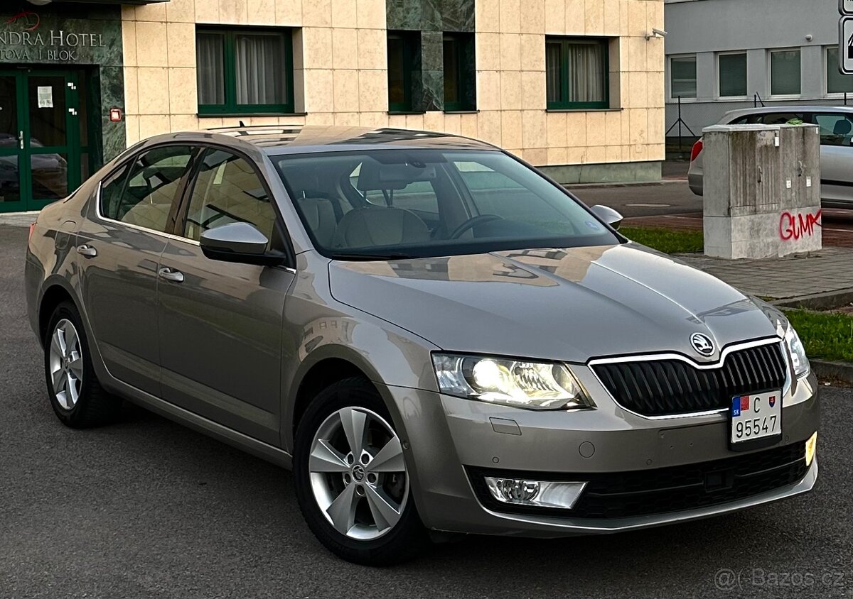 Škoda Octavia 3 Sedan 1.2 TSI 77kw Manuál-6 Elegance,Navi