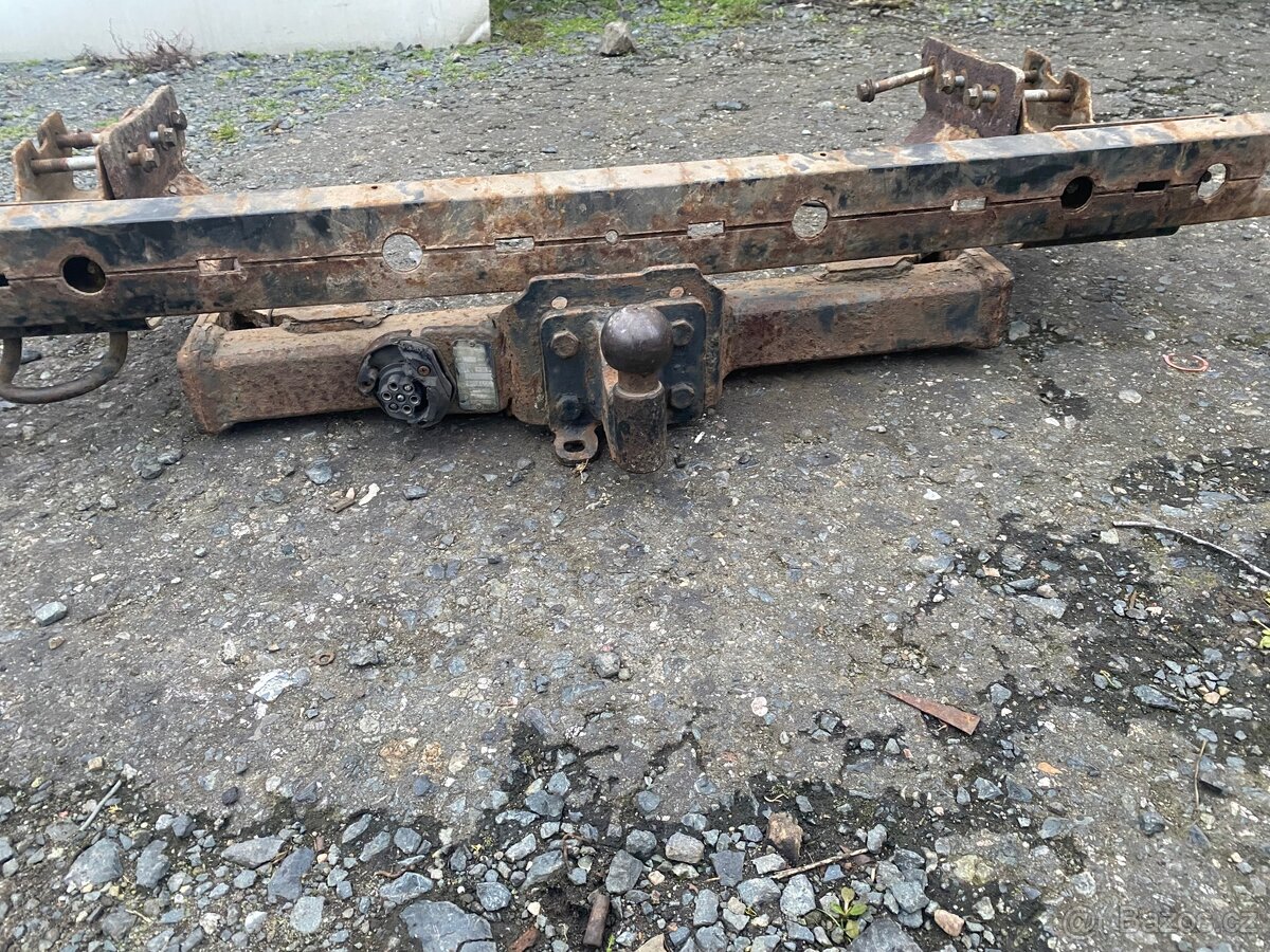 Tažné zařízení Ford Tranzit