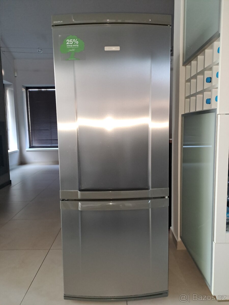Chladnička komb. Electrolux ERB29233X